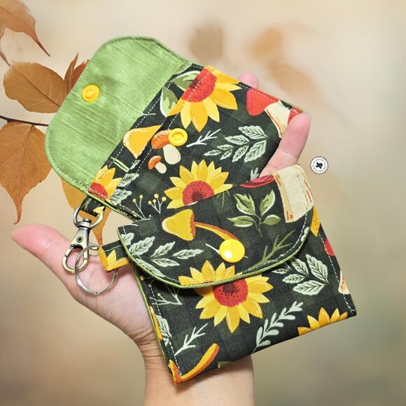 Mini Wallet Pouch with Keyring | Cottagecore Bag Charm | Mushroom Sunflower - Picture 1 of 7